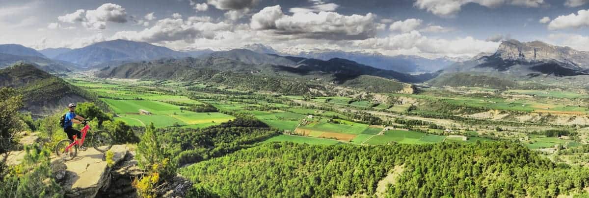 Valle del Ara visto desde Peñas Cinglas