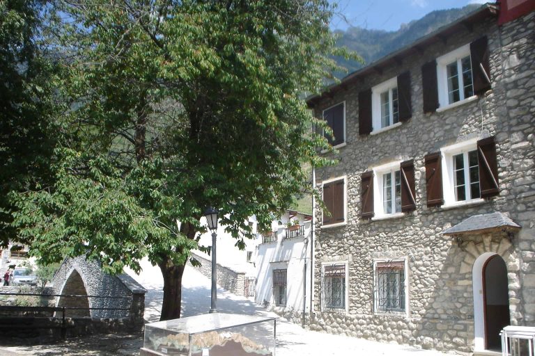 Apartamentos La Pasarela Benasque