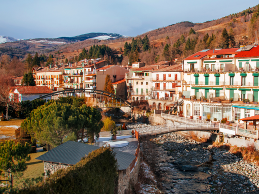 Camprodon, un pueblo catalán conocido como "el tesoro del Valle" y tiene los paisajes más espectaculares