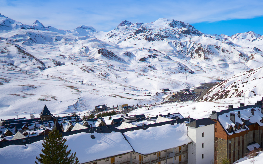 Las estaciones de esquí de Aragon inaugurarán este sábado la temporada