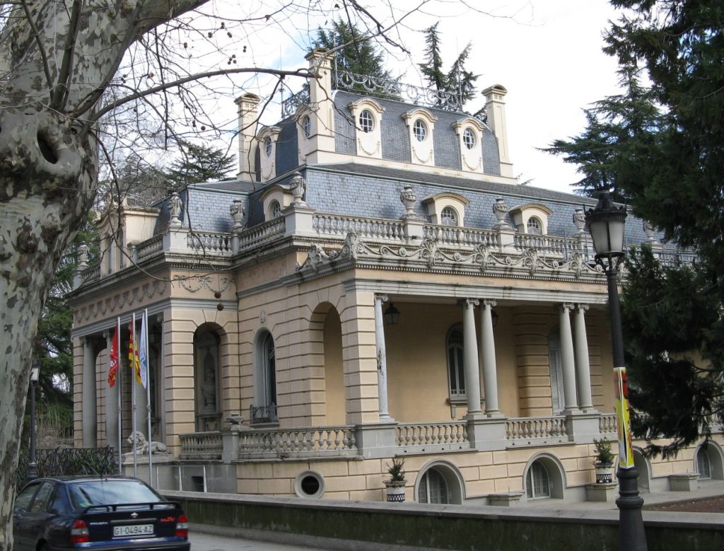 Alberg Torre Malagrida – Olot Xanascat
