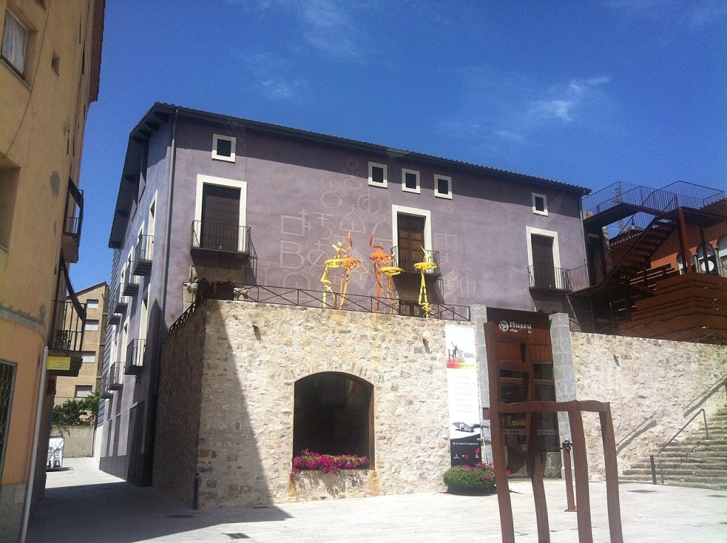 Edificio Can Budallés, sede del Museo Etnográfico de Ripoll