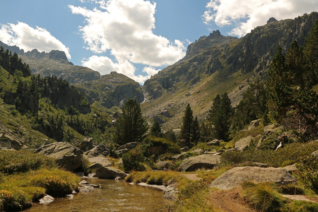 Pirineos Pirineo Parques naturales y espacios protegidos del Pirineo 6 Paisaje del Parque Nacional de los Pirineos franceses