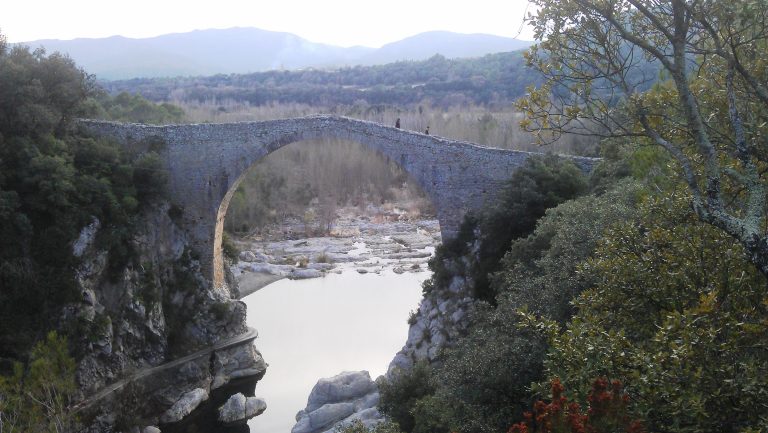 Puente medieval de Llierca