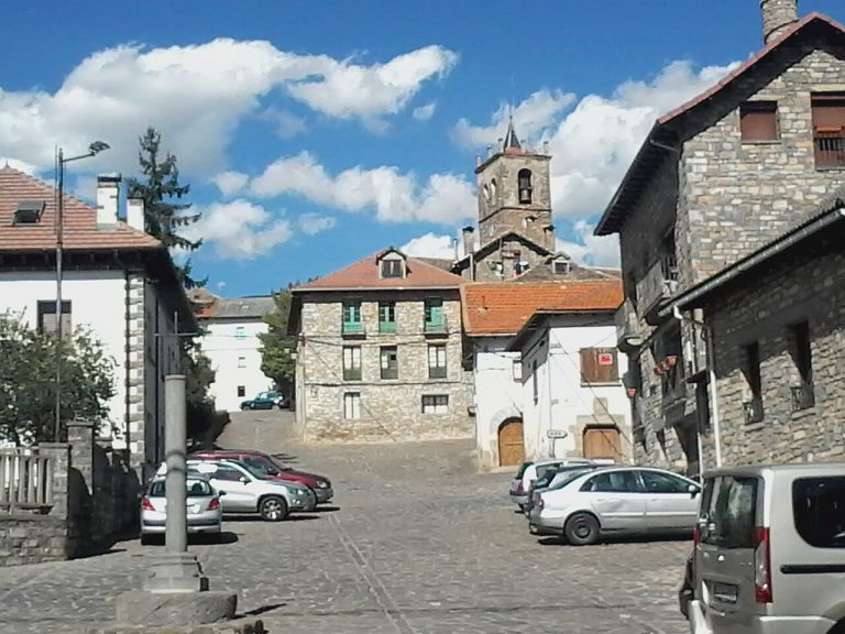 Imagen del pueblo de Jasa en los Valles Occidentales de Huesca