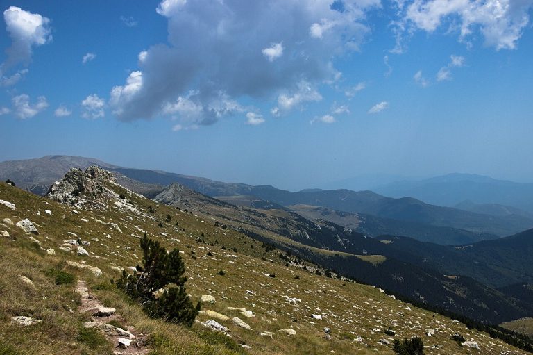 Pirineos Pirineo Réserve naturelle nationale de Prats-de-Mollo-la-Preste 3 Panorámica de la reserva natural de Prats-de-Mollo-la-Preste, las Esquerdes de Rotjà y el alto Vallespir