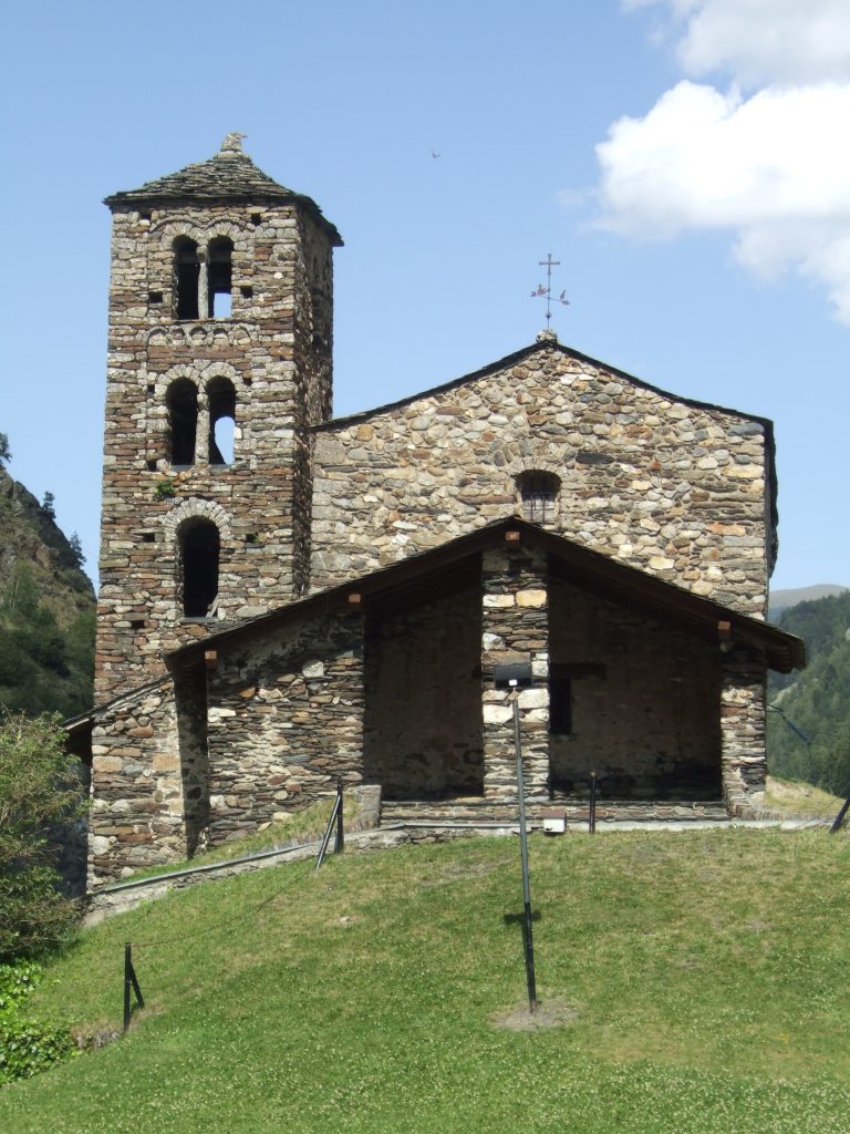 Pirineos Pirineo Iglesia de Sant Joan de Caselles 10 Iglesia románica de Sant Joan de Caselles en Canillo