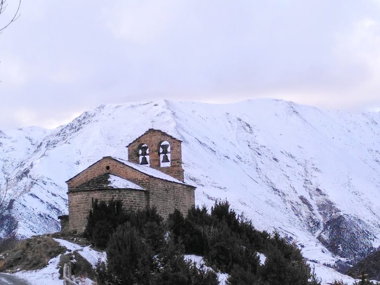 Pirineos Pirineo Ermita de Sant Quirc de Durro 7 Ermita de Sant Quirc de Durro.jpg